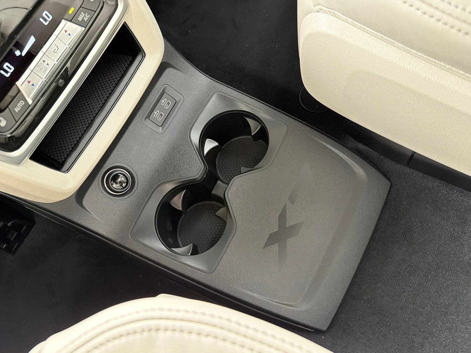 New 2027 Mineral White Metallic BMW xDrive40i image 20
