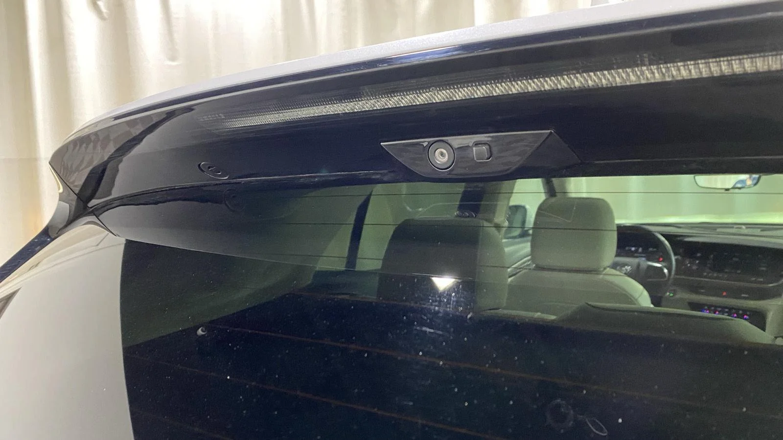Used 2023 White Frost Tricoat Buick Avenir image 27