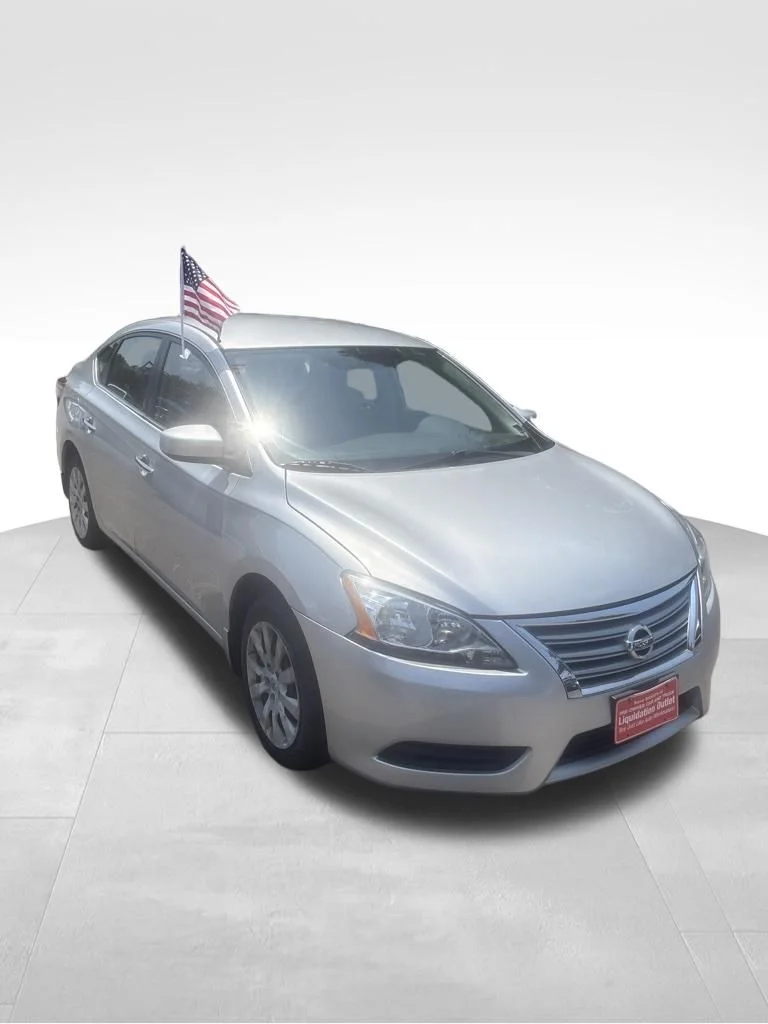 Used 2015 Silver Nissan S image 9