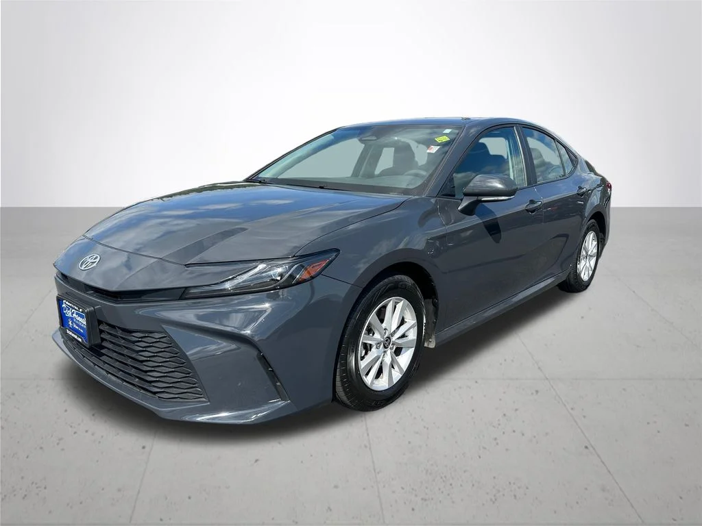 Certified Used 2025  Toyota LE image 2