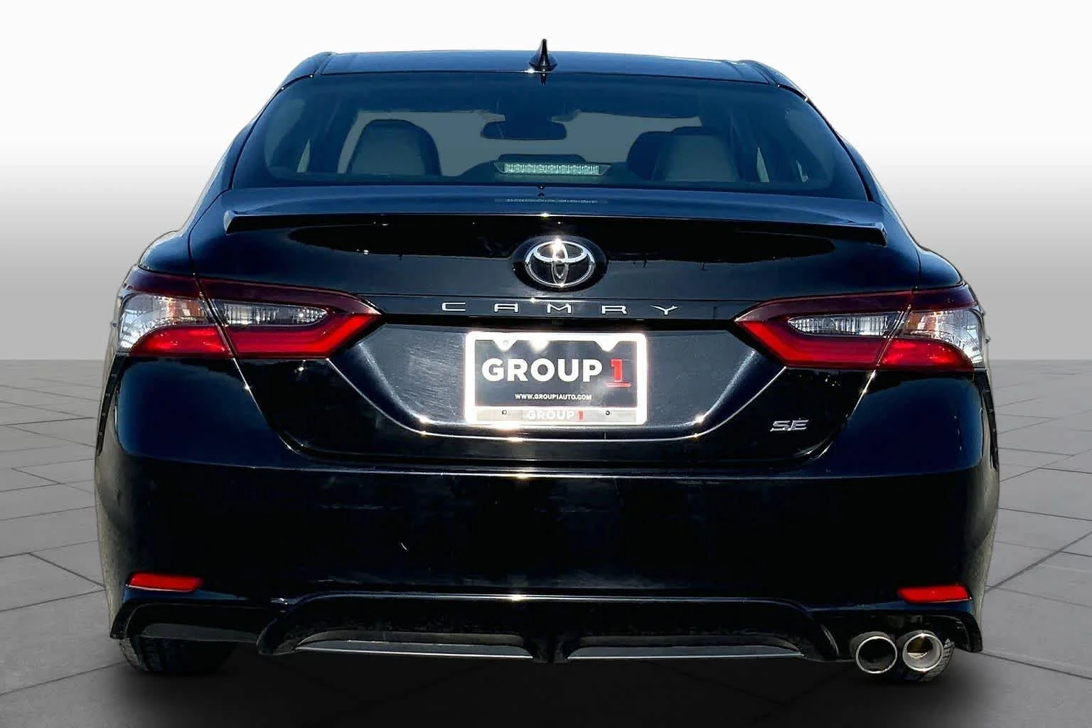 Used 2024 Midnight Black Metallic Toyota SE image 5