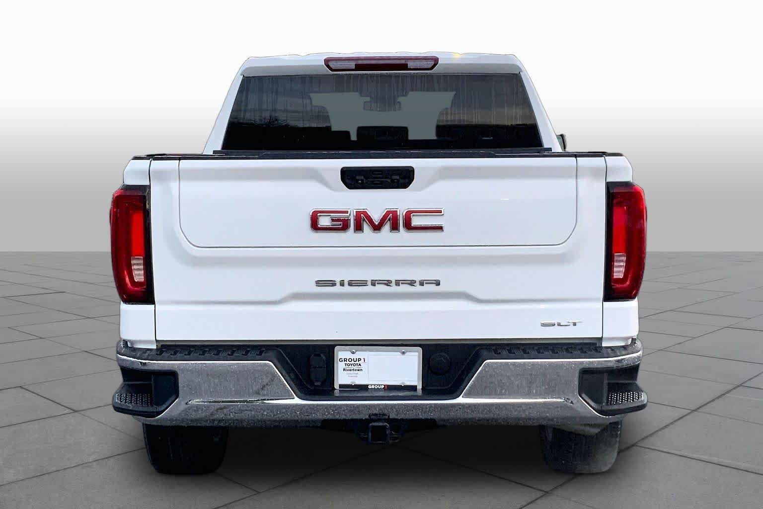 Used 2023 Summit White GMC SLT image 5