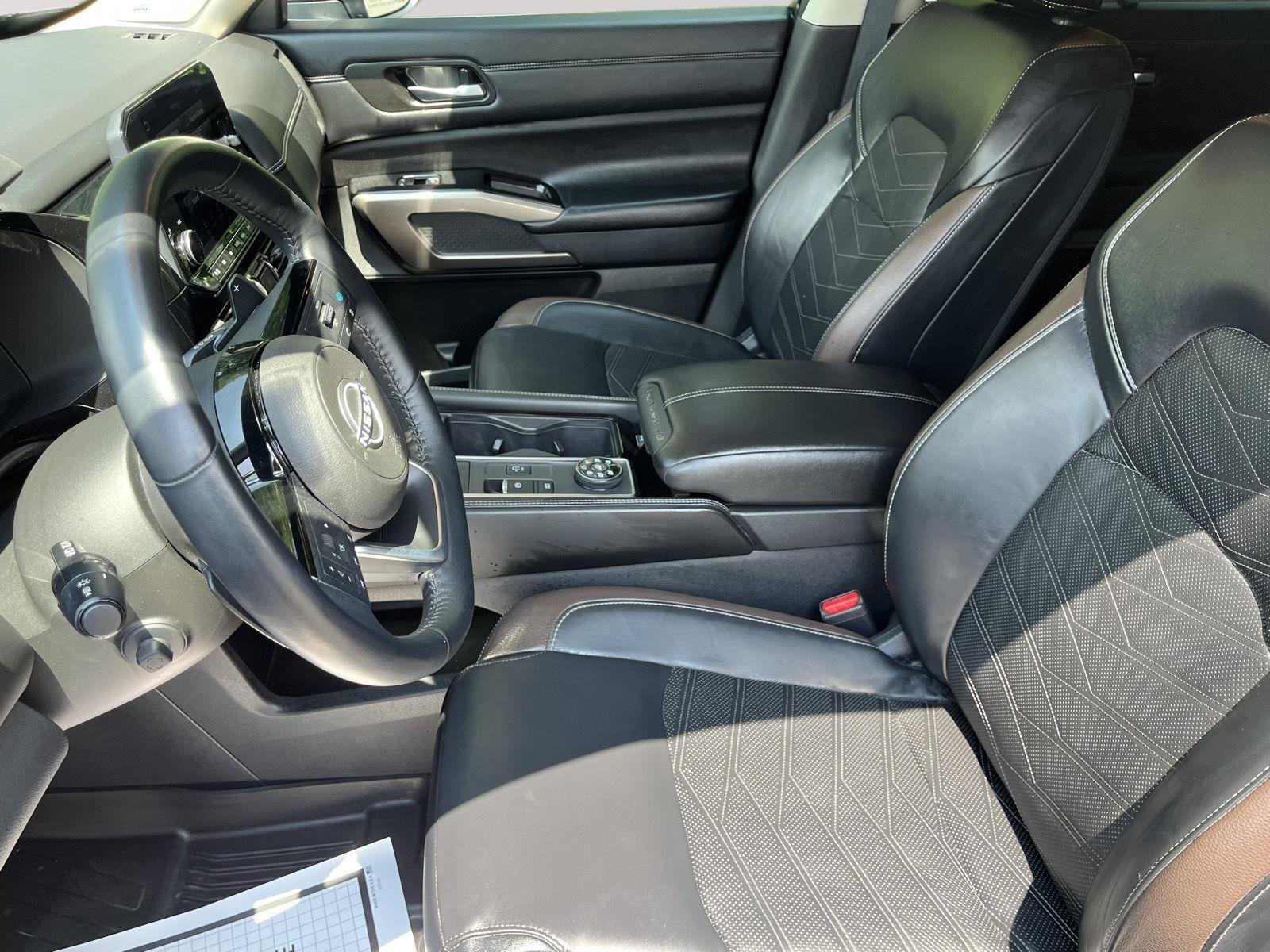 Used 2024 Baja Storm Metallic Nissan Platinum image 21