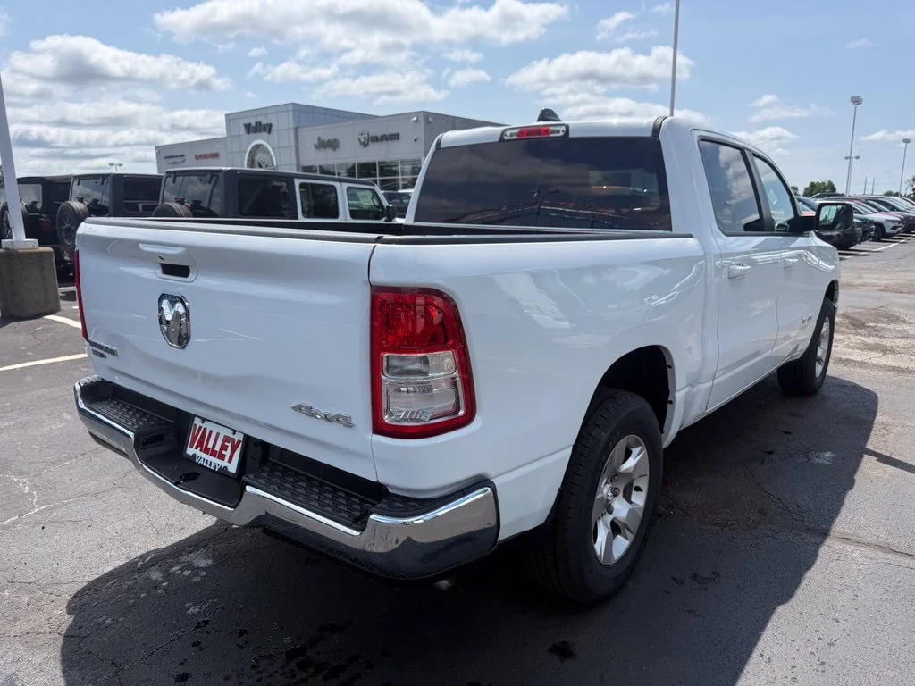 Used 2022 White Ram Big Horn/Lone Star image 3