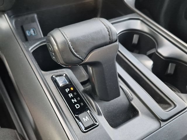 Used 2024 Black Ford XLT image 12