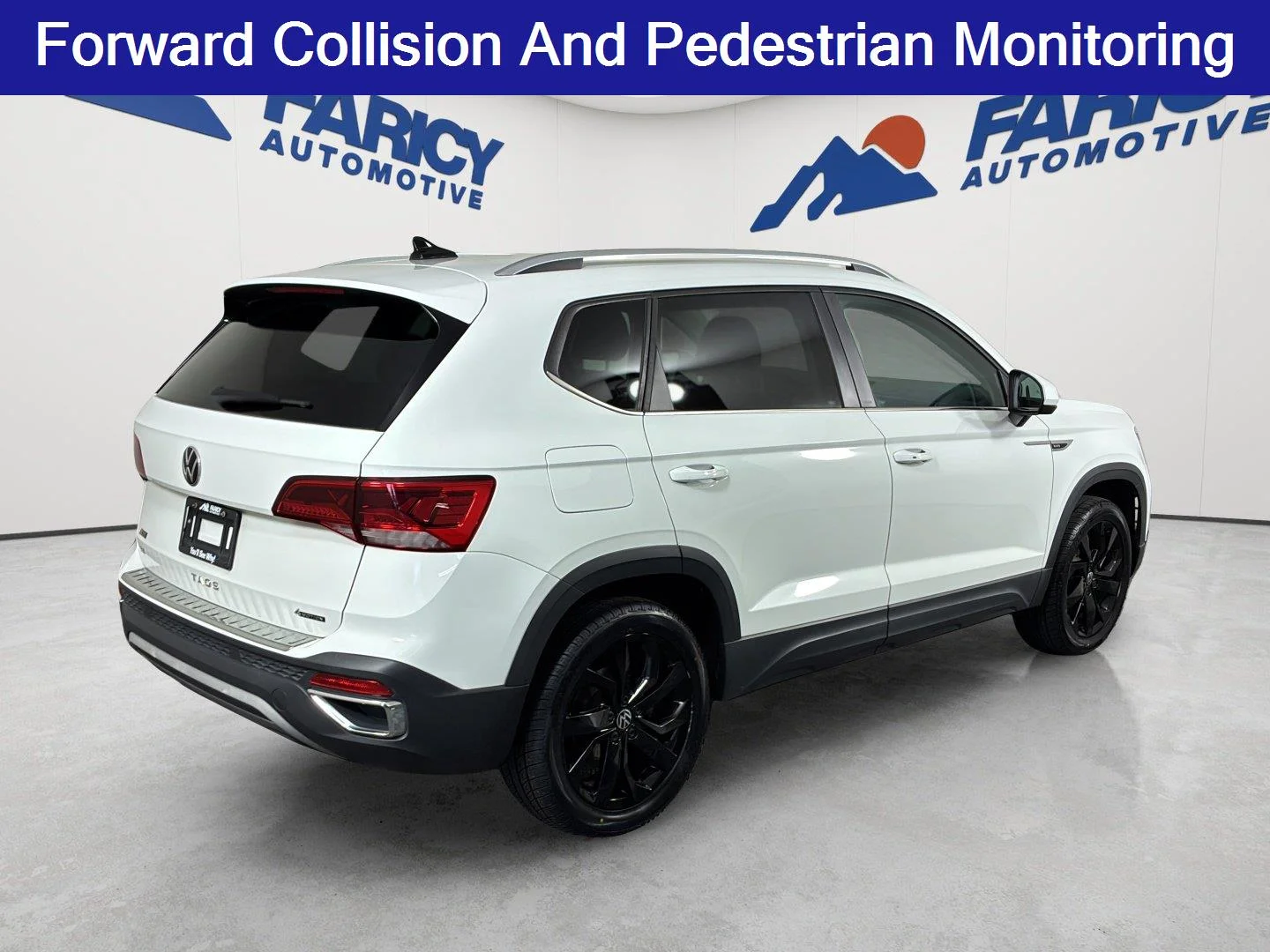 Used 2022 Pure White Volkswagen SE image 5