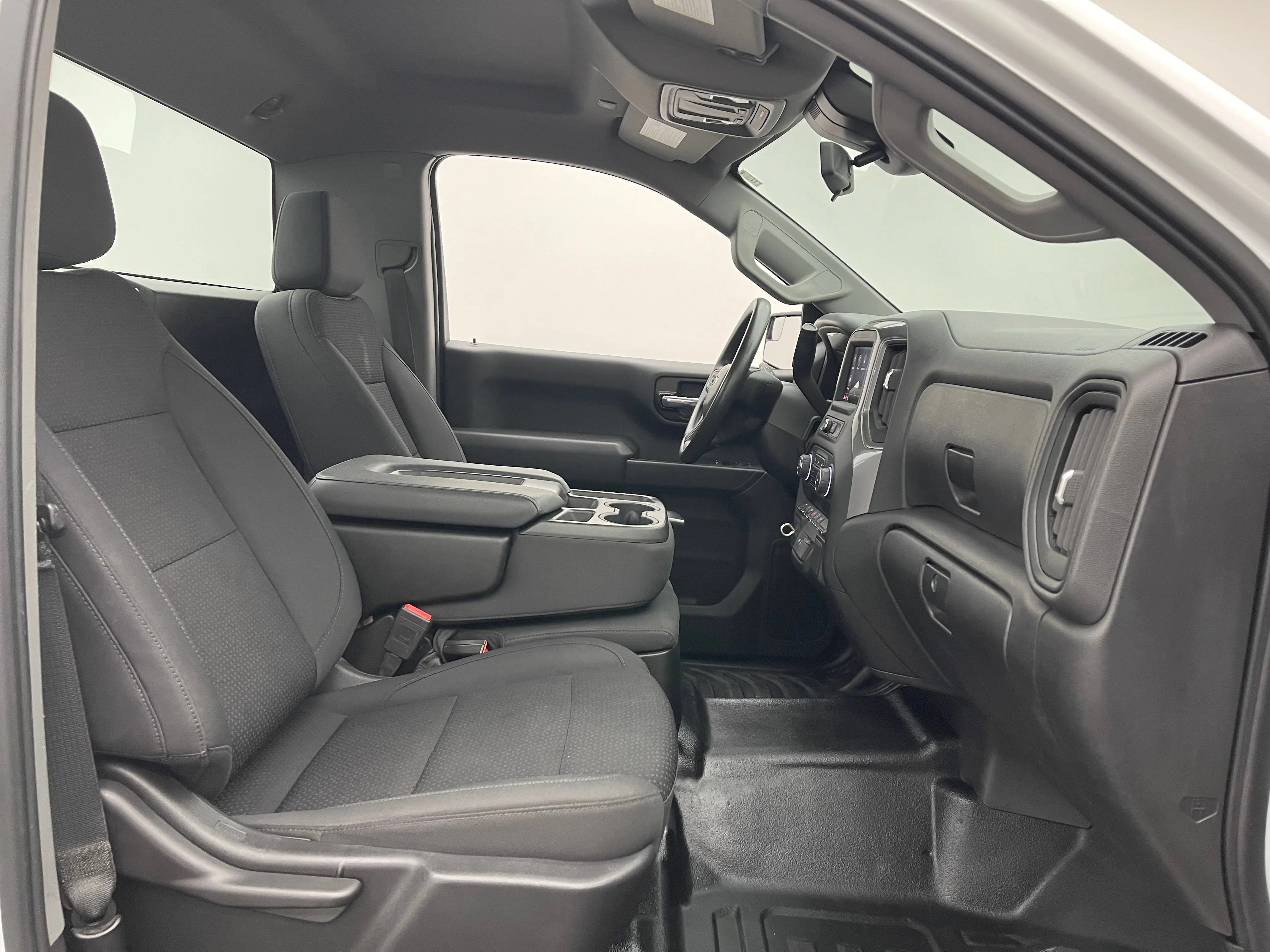 Used 2022 Summit White Chevrolet WT image 27