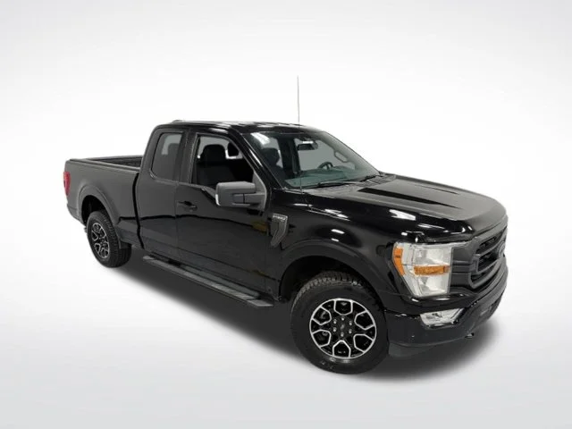 Used 2021 Black Ford XLT image 30