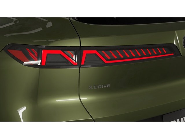 New 2027 Gray Pine Metallic BMW 40 xDrive image 8