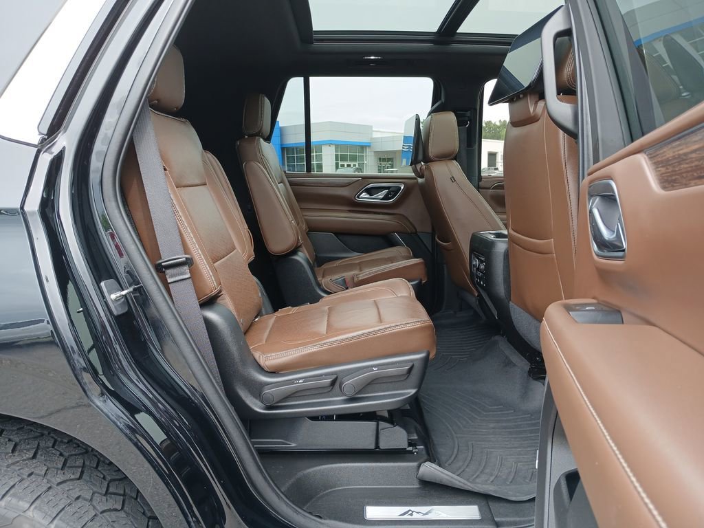 Certified Used 2021 BLACK Chevrolet High Country image 28