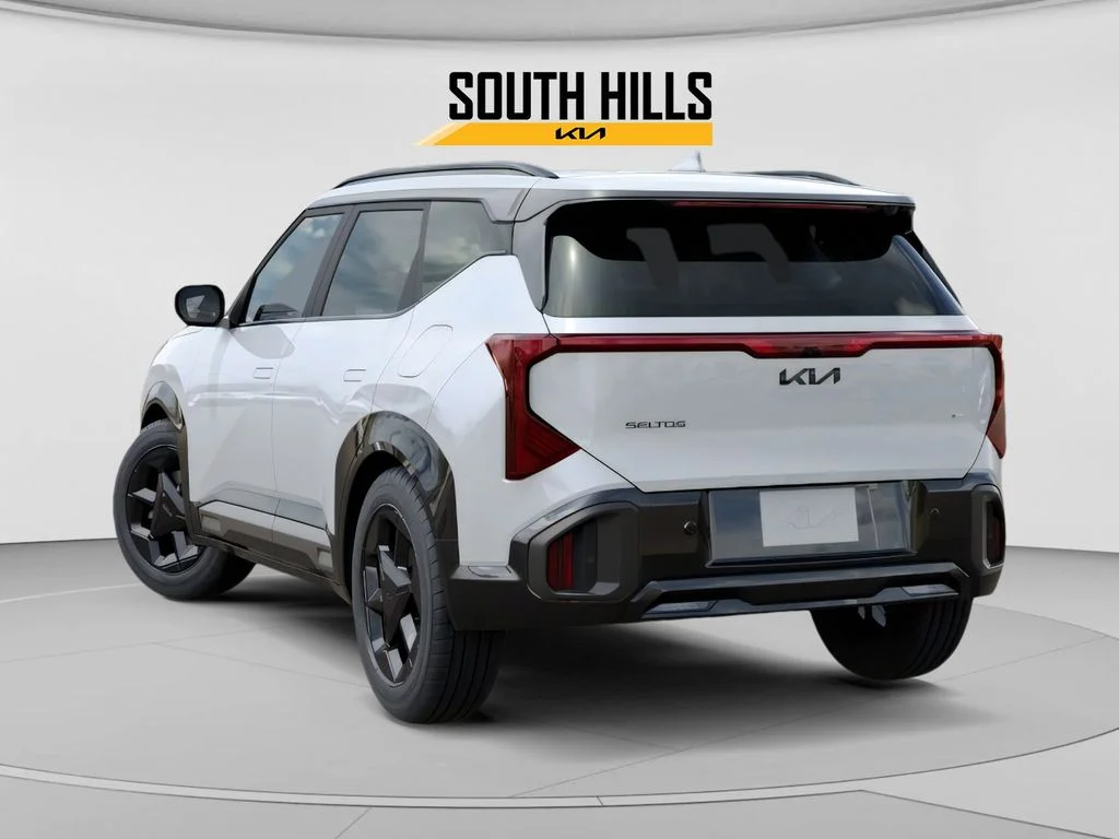 New 2027 White Kia X-Line S image 4