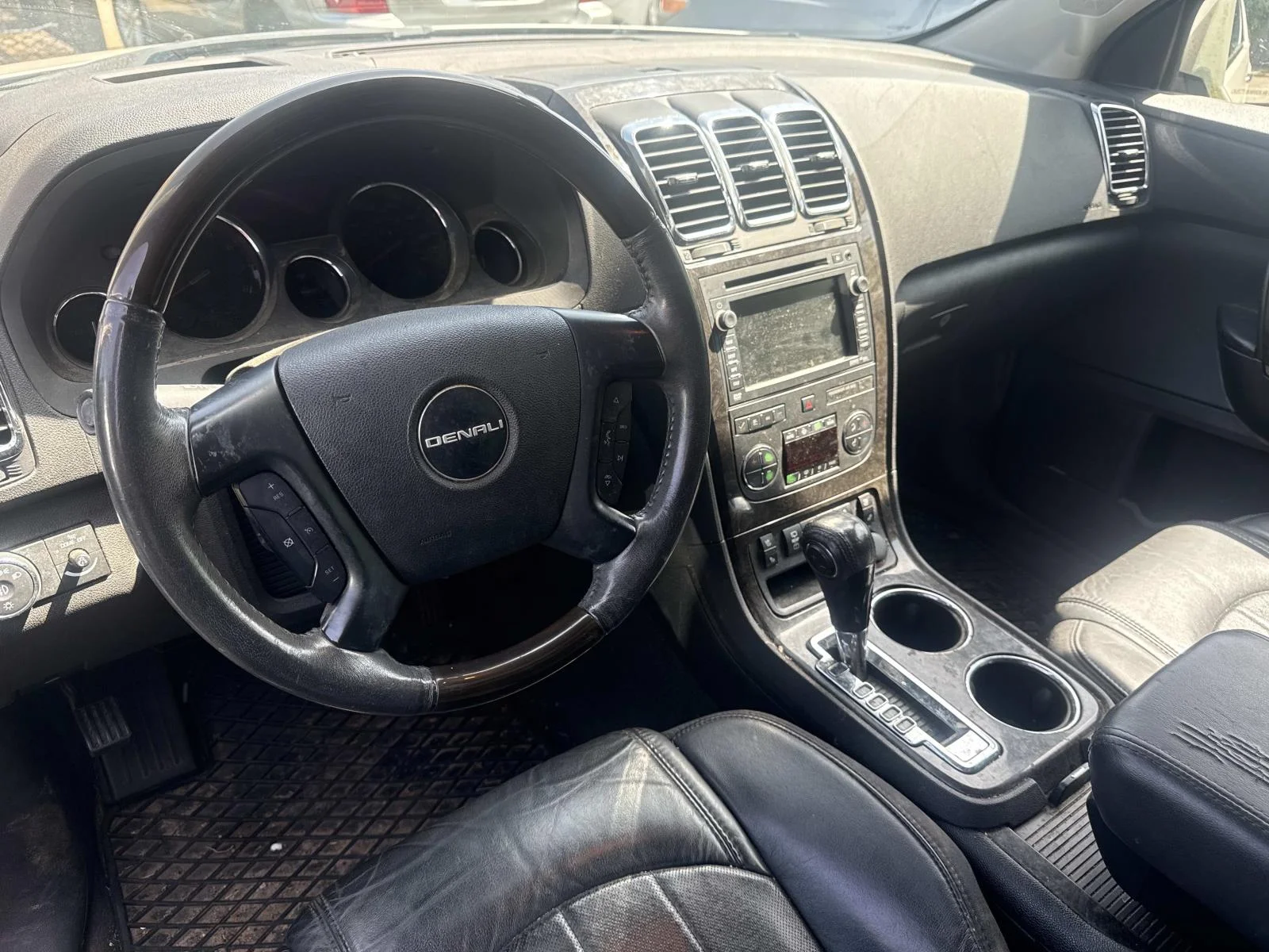 Used 2012 White GMC Denali image 4