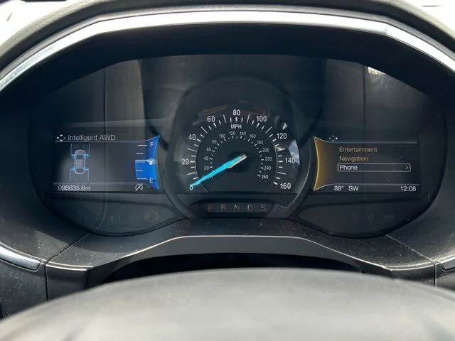 Used 2020  Ford Titanium image 38