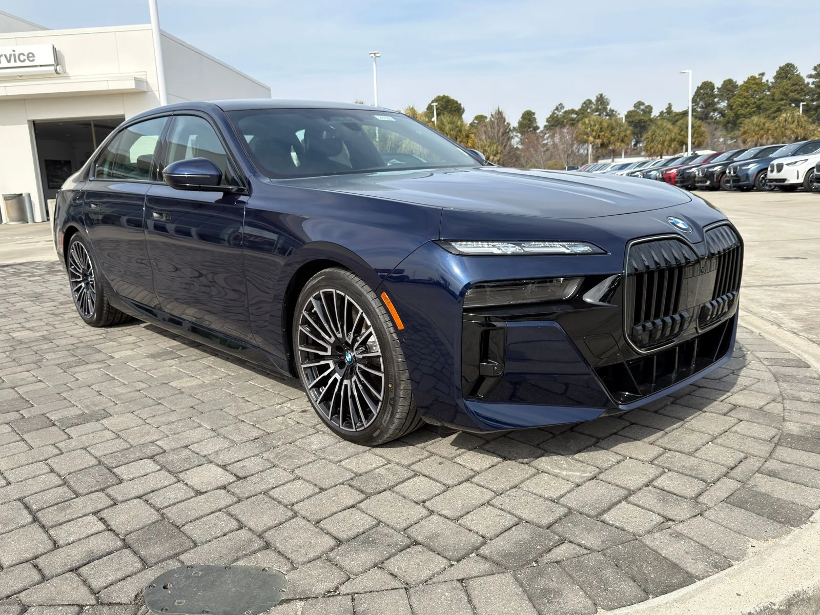 Used 2026 Tanzanite Blue II Metallic BMW 760i xDrive image 7