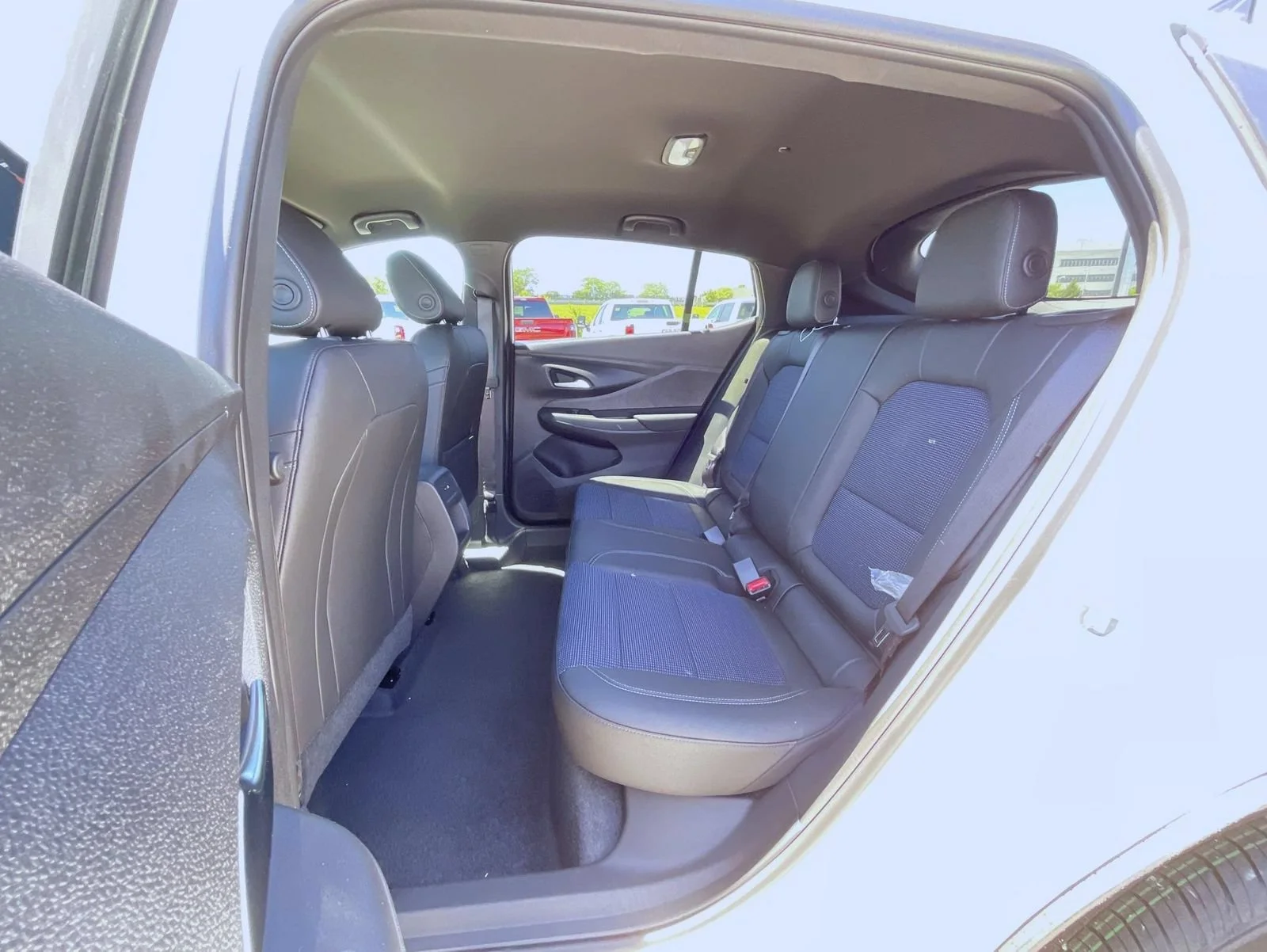New 2026 Summit White Buick Preferred image 19