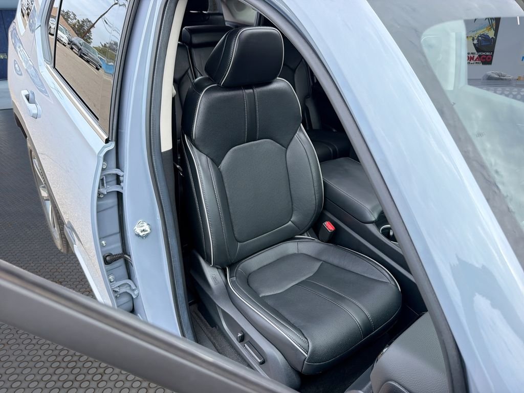 Used 2024 Gray Honda Elite image 27