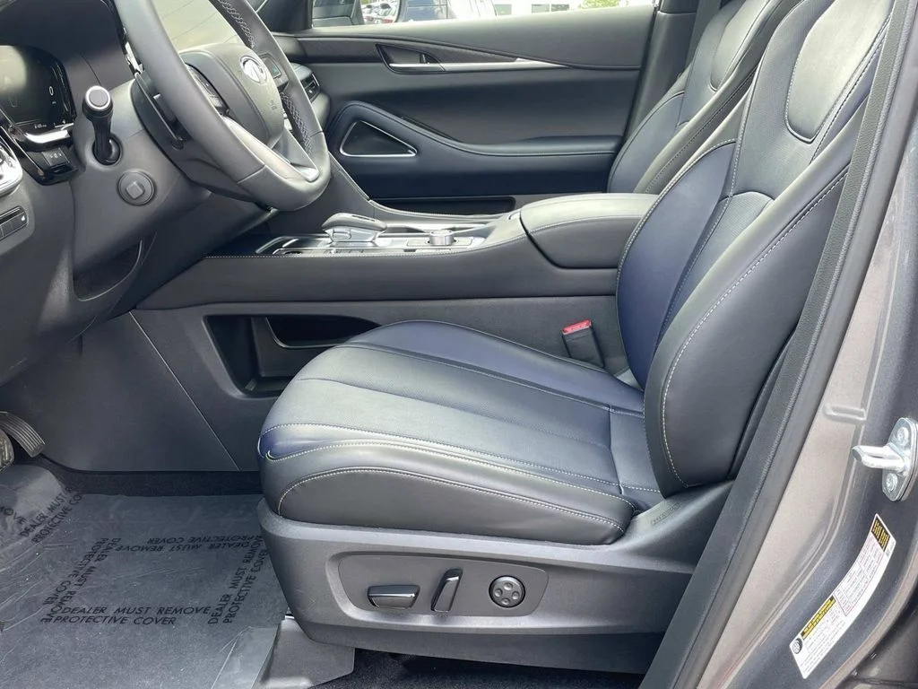 Used 2026 Gray INFINITI SPORT image 15