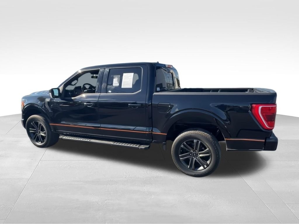 Used 2022 Black Ford XLT image 6