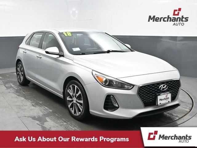 2018 Hyundai Elantra GT GT Auto's photo