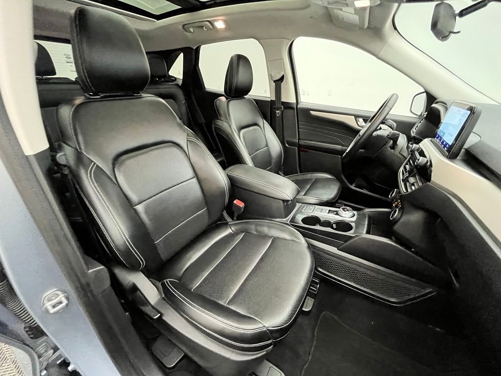 Used 2022 Blue Ford SEL image 35