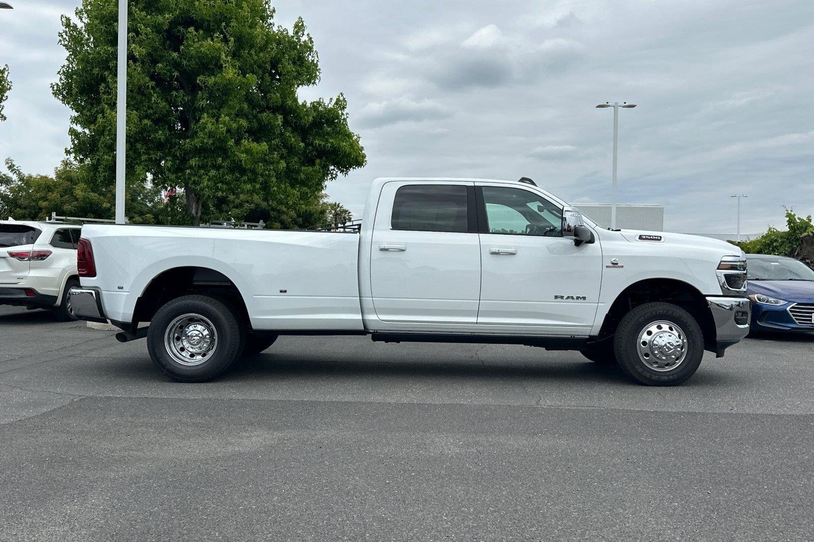 New 2026 Bright White Clearcoat Ram Laramie image 3
