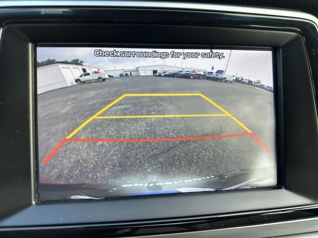 Used 2019 Red Hyundai SE image 24