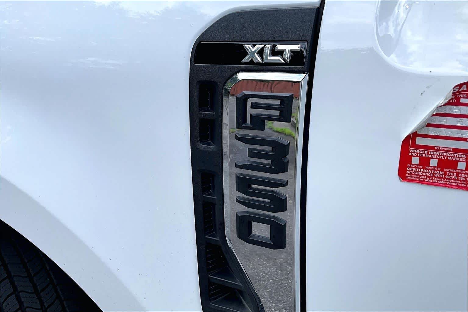 Used 2026 Oxford White Ford XLT image 10