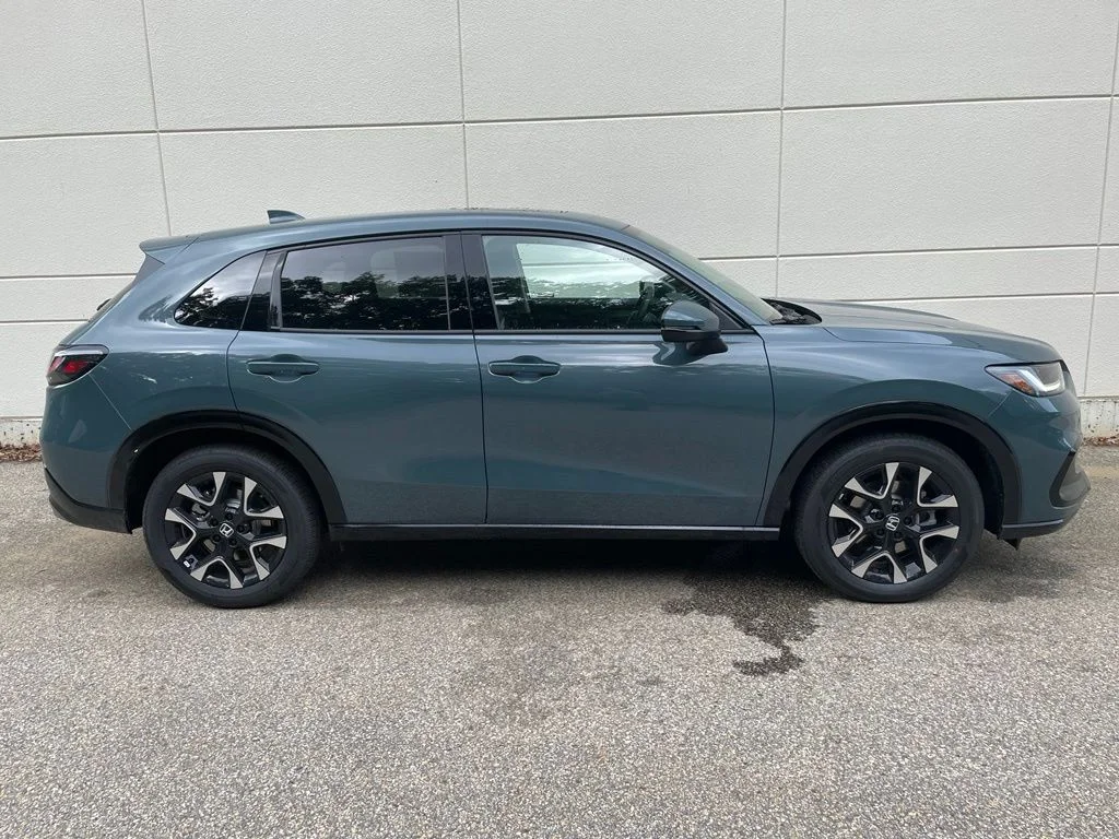 New 2027 Nordic Forest Pearl Honda EX-L image 5