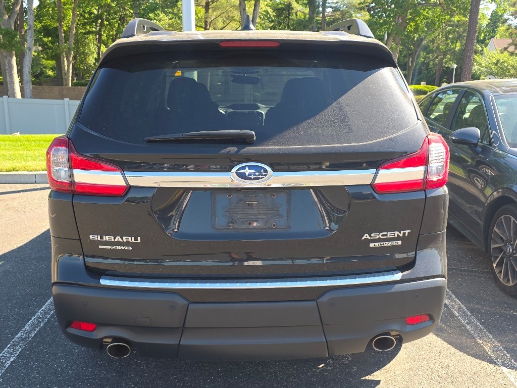 Used 2022 Black Subaru Limited image 5