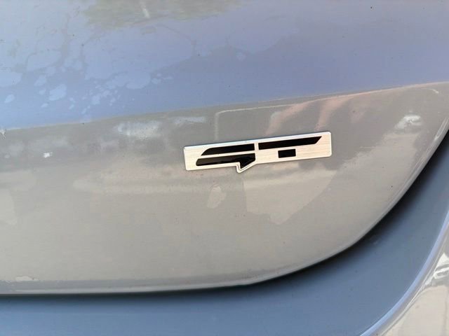 Used 2023 Wolf Gray Kia GT image 13