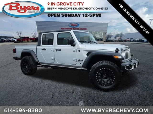2023 Jeep Gladiator Sport S's photo