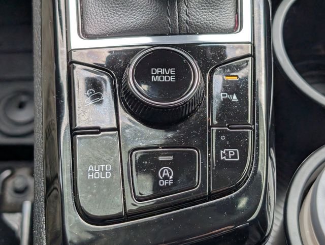 Used 2025 Black Kia EX image 22