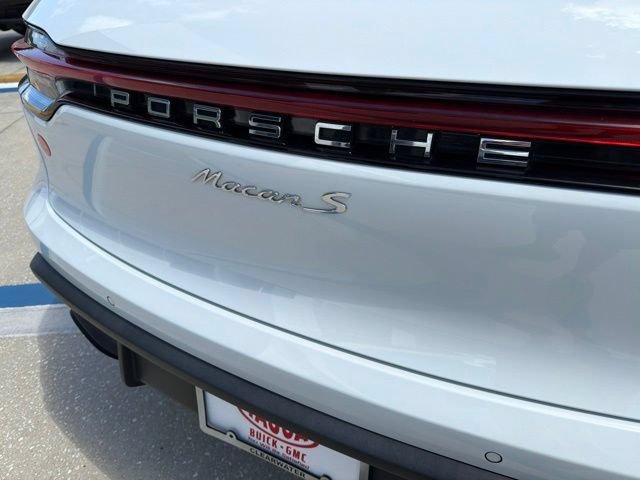 Used 2022 White Porsche S image 7