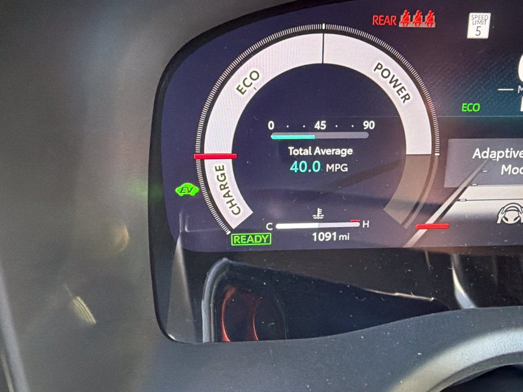 Certified Used 2026  Toyota XSE image 5