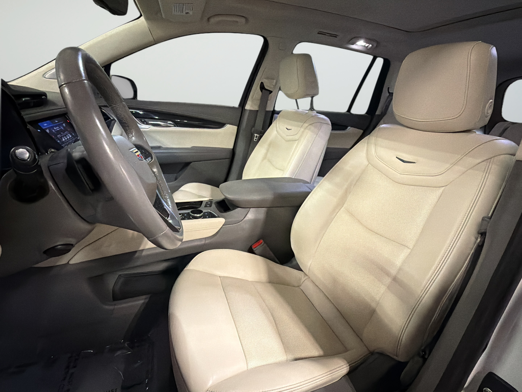 Used 2023 White Cadillac Premium Luxury image 10
