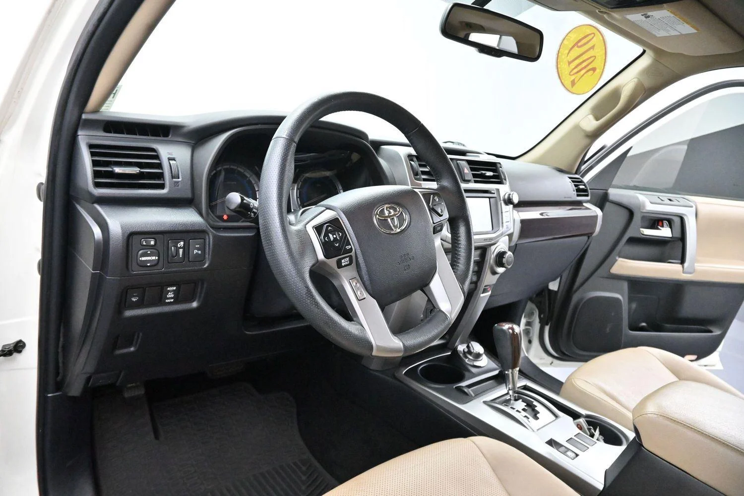 Used 2019 Blizzard Pearl Toyota Limited image 18