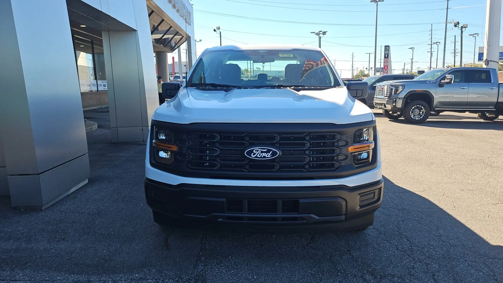 New 2026 Oxford White Ford XL 2WD image 7