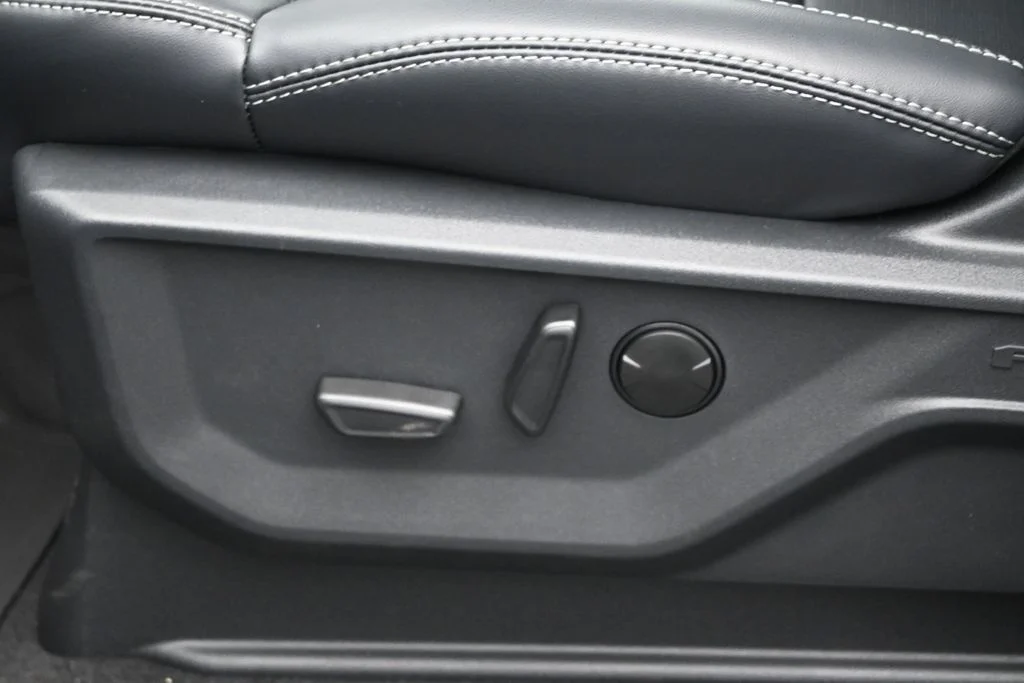 New 2027 Agate Black Metallic Ford Platinum image 9