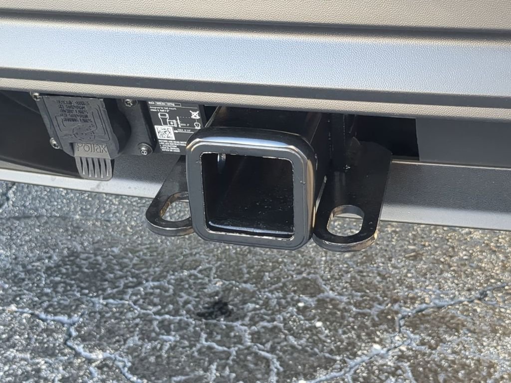 New 2026 Silver Volkswagen 2.0T SE w/Technology image 12