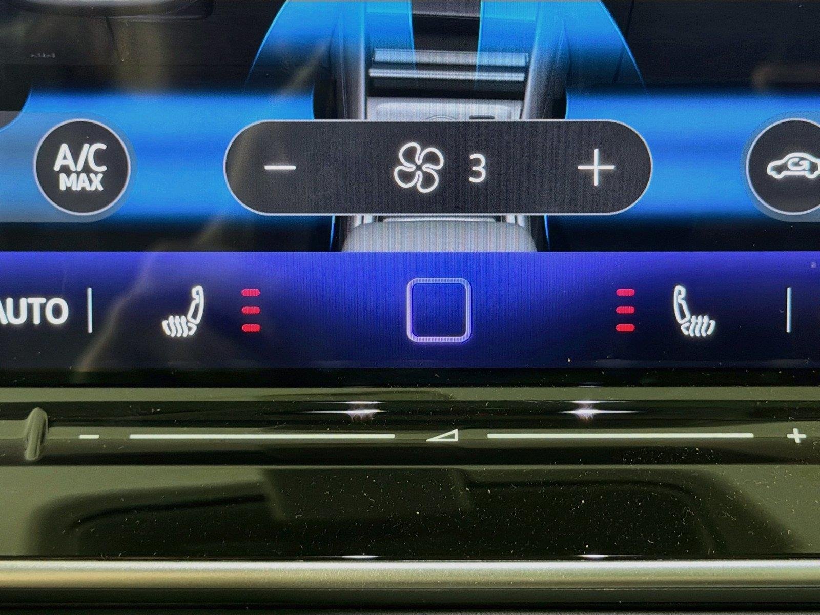 New 2026 Deep Black Pearl Volkswagen SE image 18