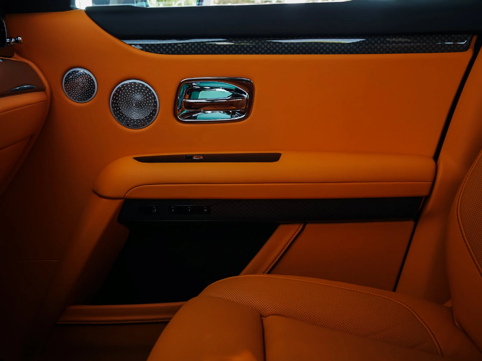 2026 Rolls-Royce Ghost Black Badge - Photo 20