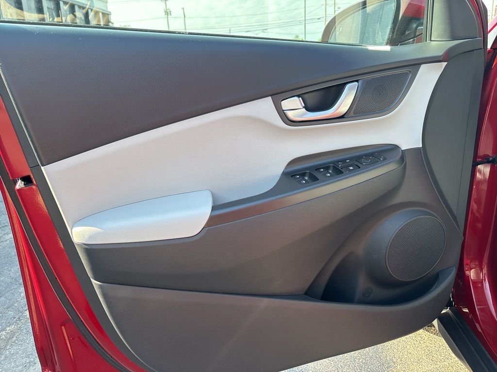 Used 2023 Red Hyundai SEL image 15