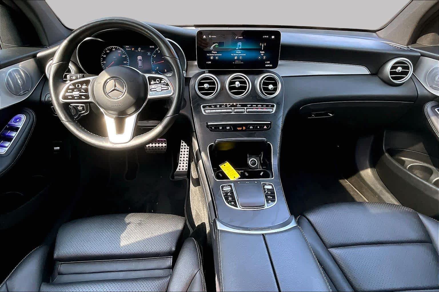 Used 2020 Graphite Grey Metallic Mercedes-Benz GLC 300 image 16