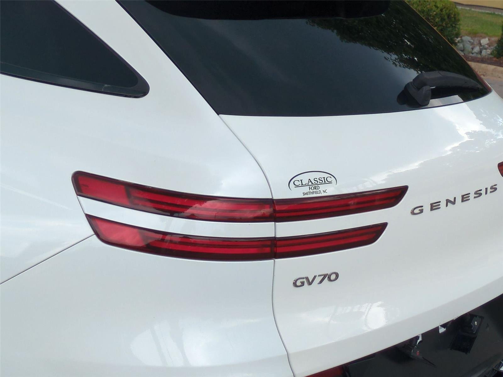 Used 2022 Uyuni White Genesis 3.5T Sport image 12