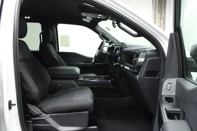 New 2026 Oxford White Ford STX® image 38