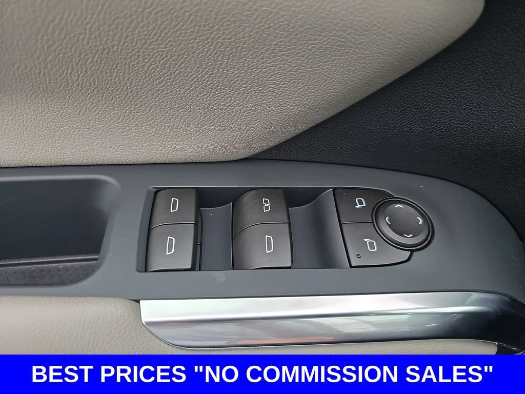New 2026 Polar White Tricoat Chevrolet LT image 30