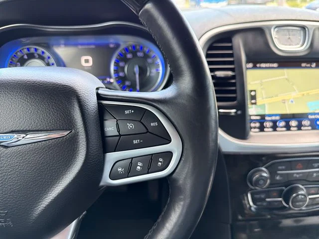 Used 2018 White Chrysler Limited image 27
