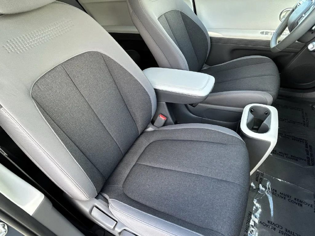 Used 2024 Teal Hyundai SEL image 10