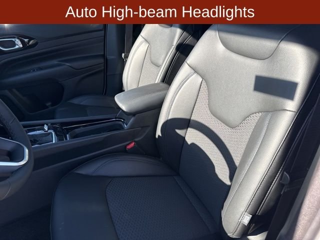 2026 Jeep Compass Latitude Altitude - Photo 14