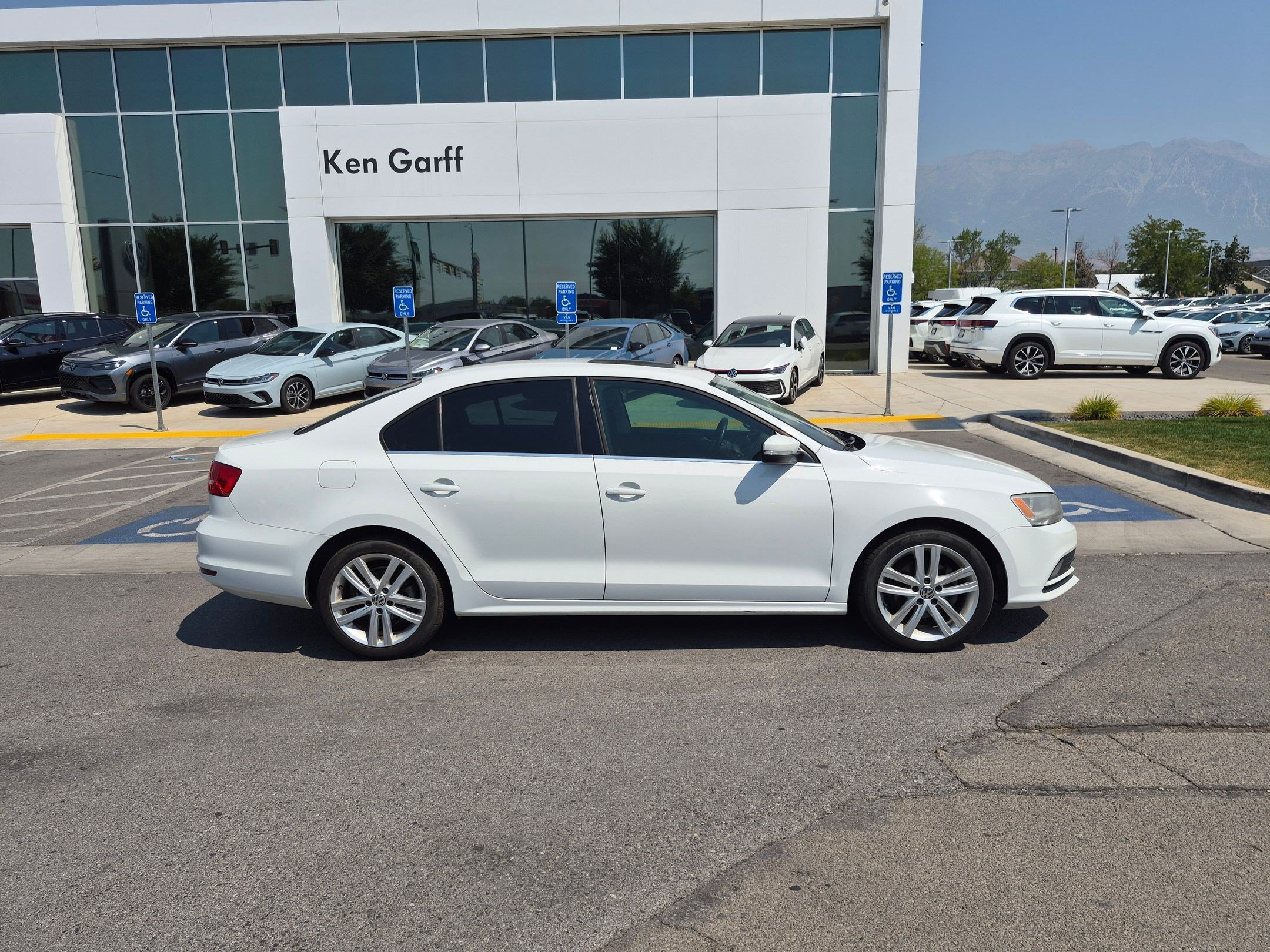 Used 2015 Volkswagen Jetta TDI SEL with VIN 3VWLA7AJ9FM237552 for sale in Orem, UT